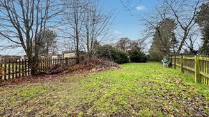 Photo 16- click for photo gallery